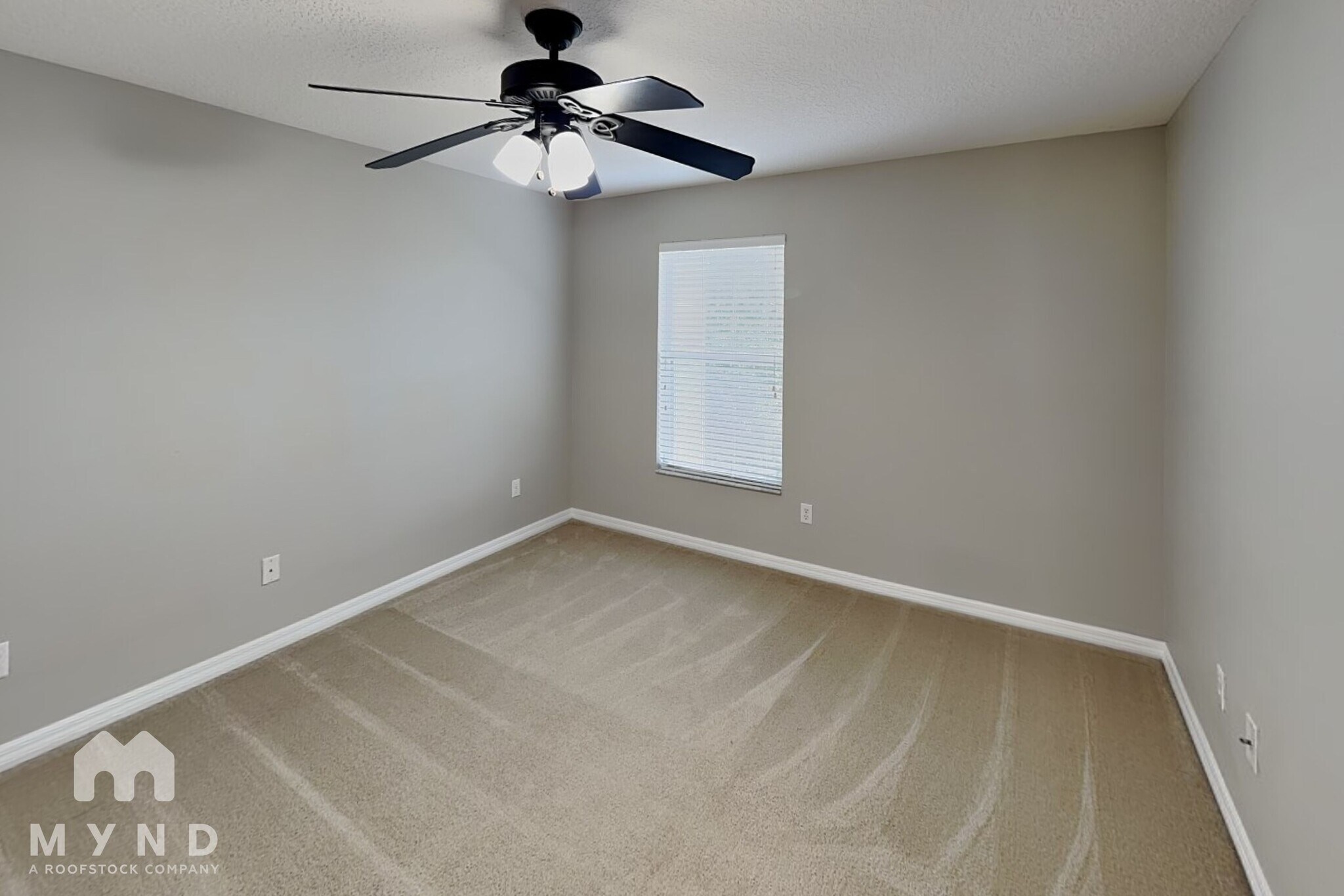 Building Photo - 1460 Travertine Terrace