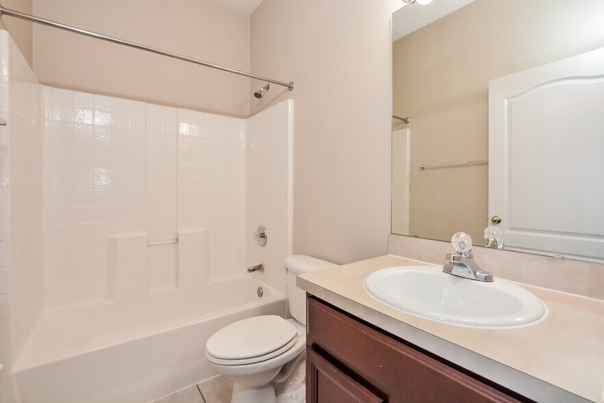 Building Photo - 1814 Madison Ivy Cir
