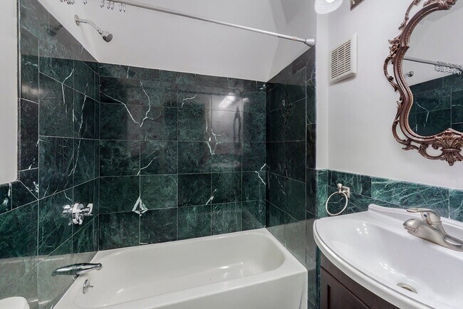 Building Photo - 455 Waban Ave