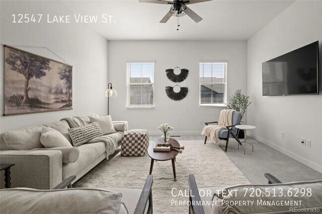 Building Photo - 12547 Lake View St