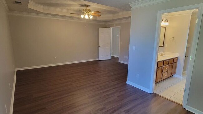 Building Photo - Forrest Pointe Subdivision
