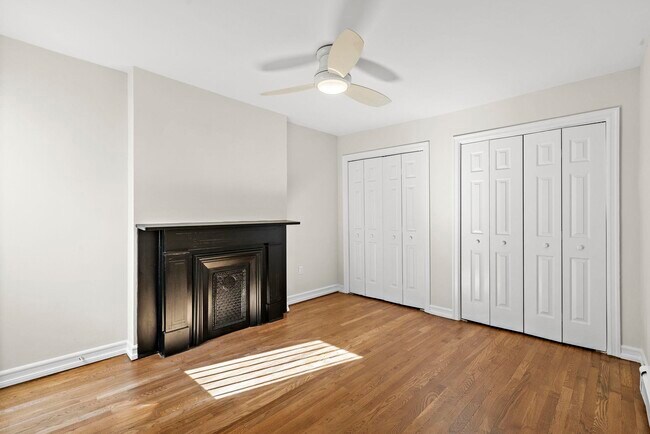 Building Photo - 211 14TH St