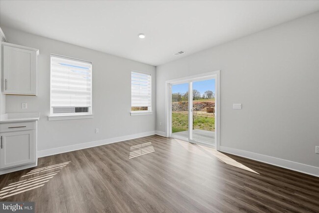 Building Photo - 115 Trellis View Ln