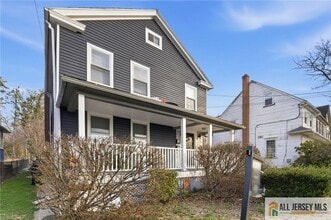 Building Photo - 29 Grant St