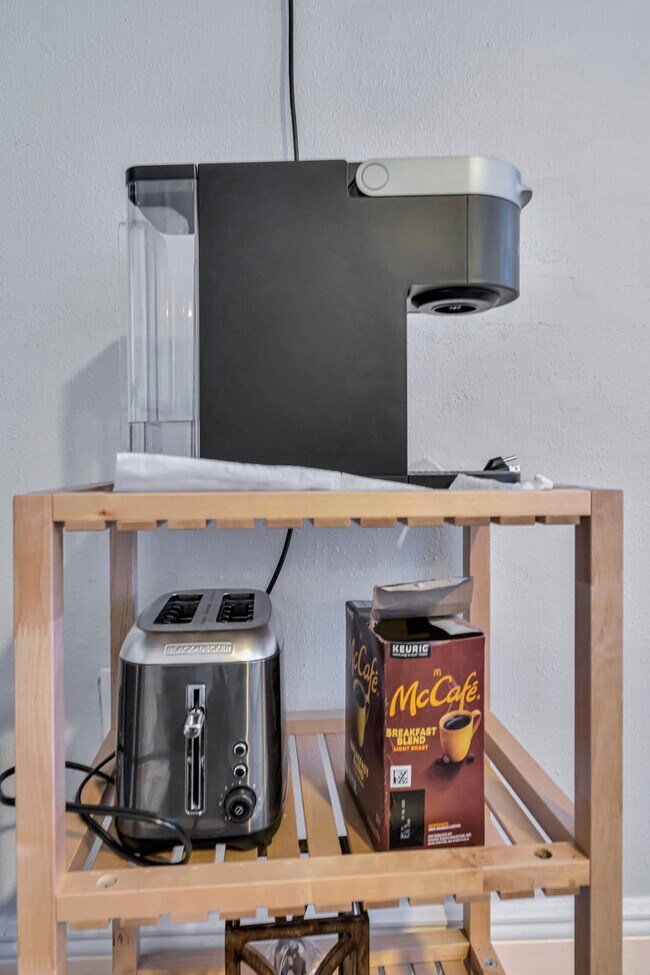 Building Photo - 3317 W St Conrad St