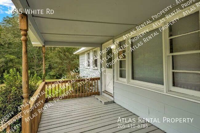 Building Photo - 1655 White Rd