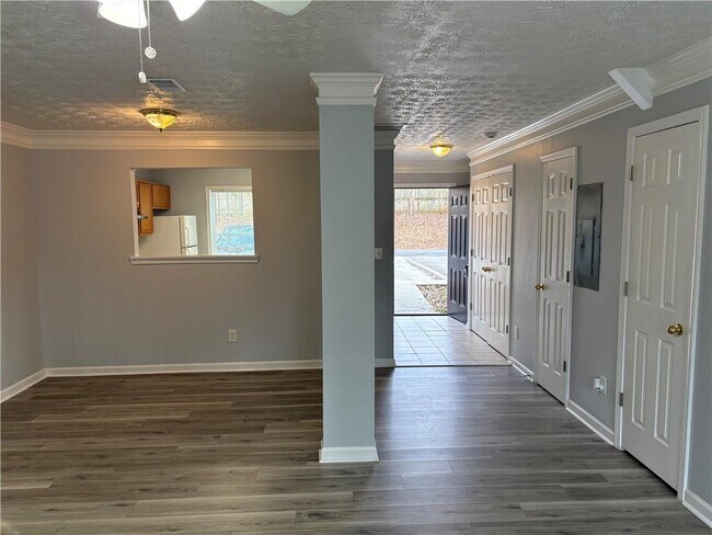 Building Photo - 4591 Logan Way