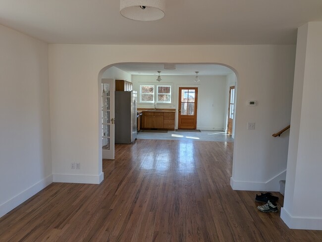 Building Photo - 117 S 2nd St