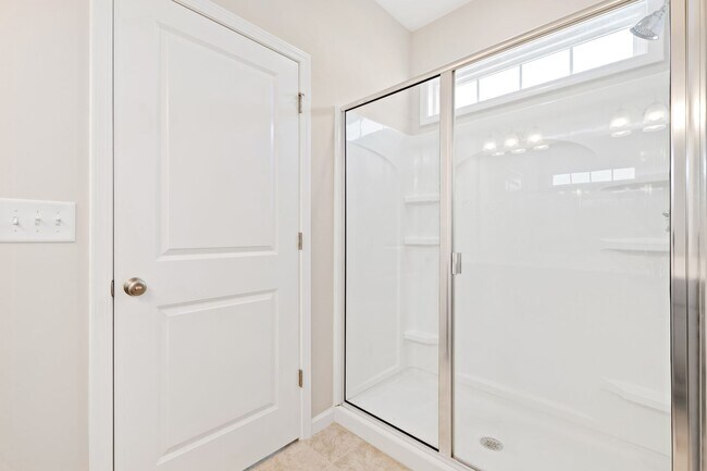 Building Photo - 413 Sunny Flds Dr
