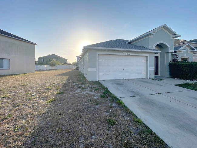 Building Photo - 12820 Longcrest Dr