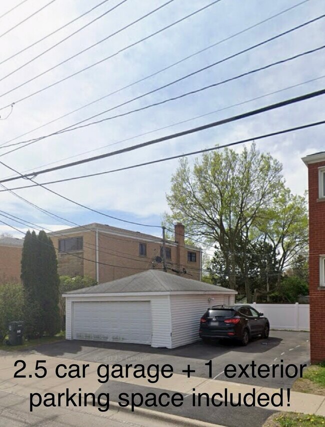 Building Photo - 5021 Church St