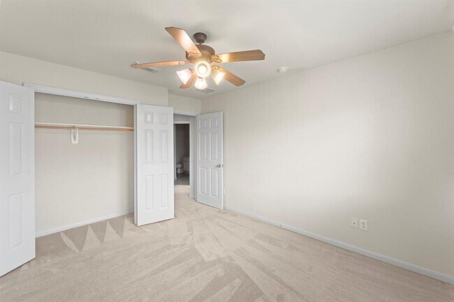 Building Photo - 9518 Denfield Ln