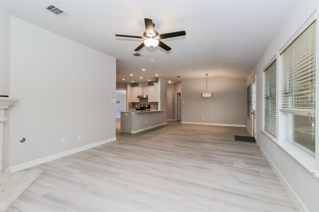 Building Photo - 9604 Kangaroo Ln