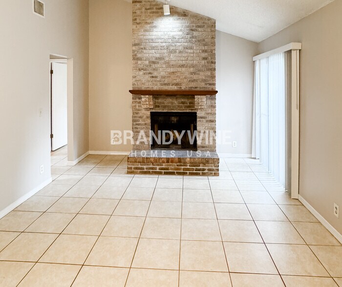 Building Photo - 8155 Crosswind Rd