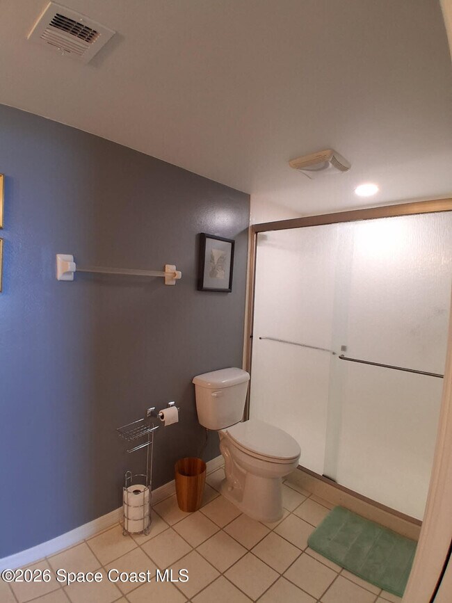 Building Photo - 1860 N Atlantic Ave