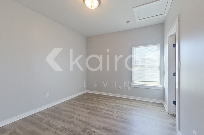 Building Photo - 130 Ivy Meadow Cir