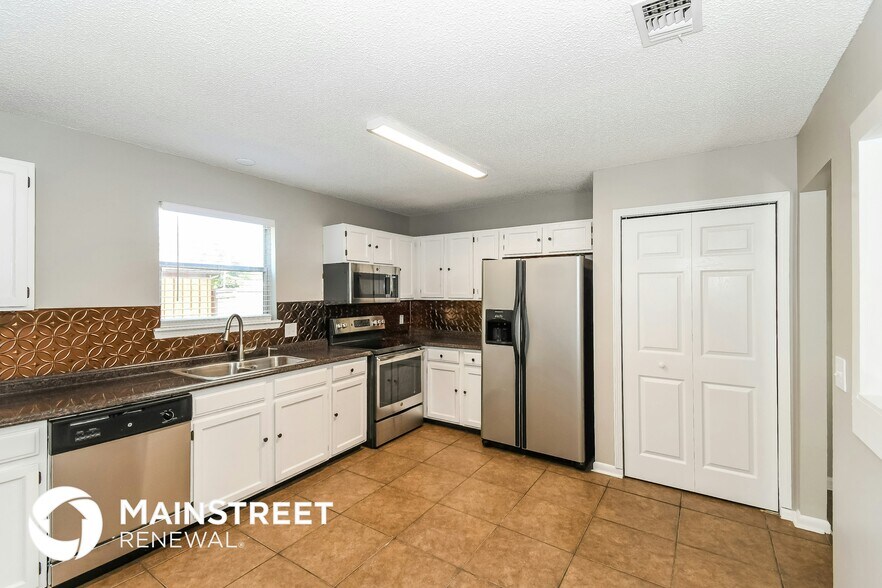 Building Photo - 2011 Calusa Trail