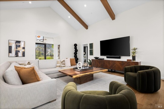 Building Photo - 987 Mark West Springs Rd