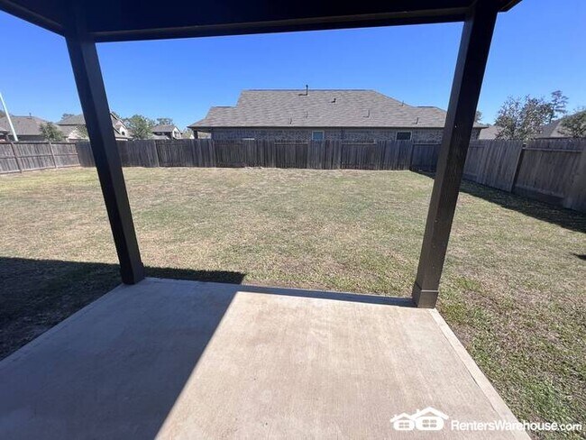 Building Photo - Welcome Home!