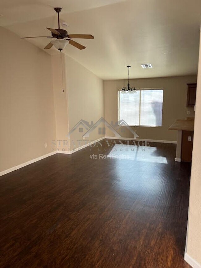 Building Photo - 11429 W Austin Thomas Dr