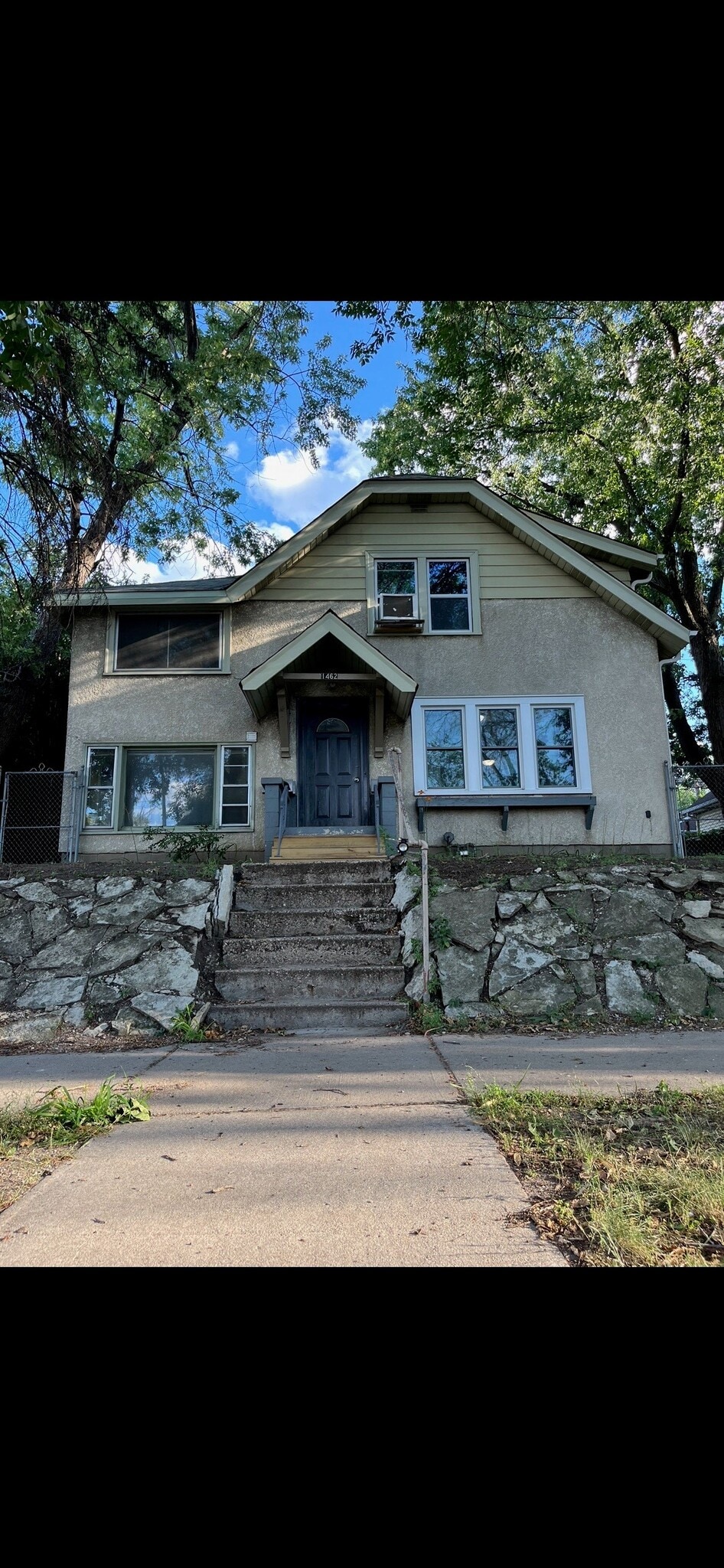 Building Photo - 1462 Carroll Ave
