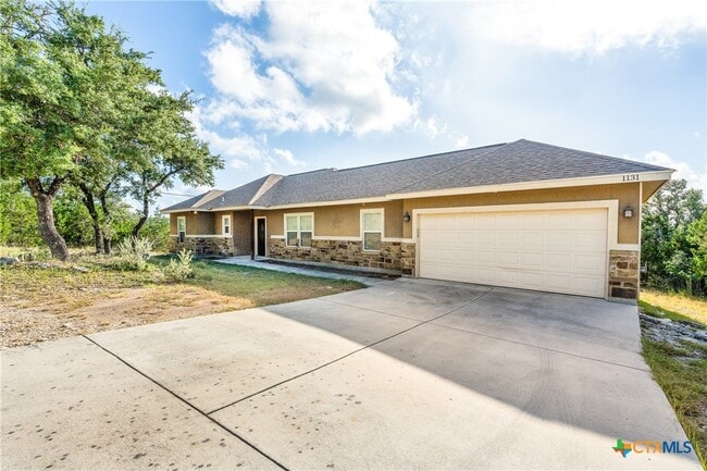 Building Photo - 1131 Rocky Ridge Loop