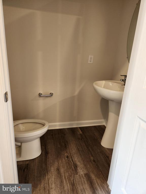 Building Photo - 186 Caterpillar Dr