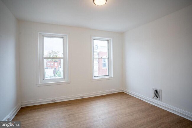 Building Photo - 623 Fitzgerald St