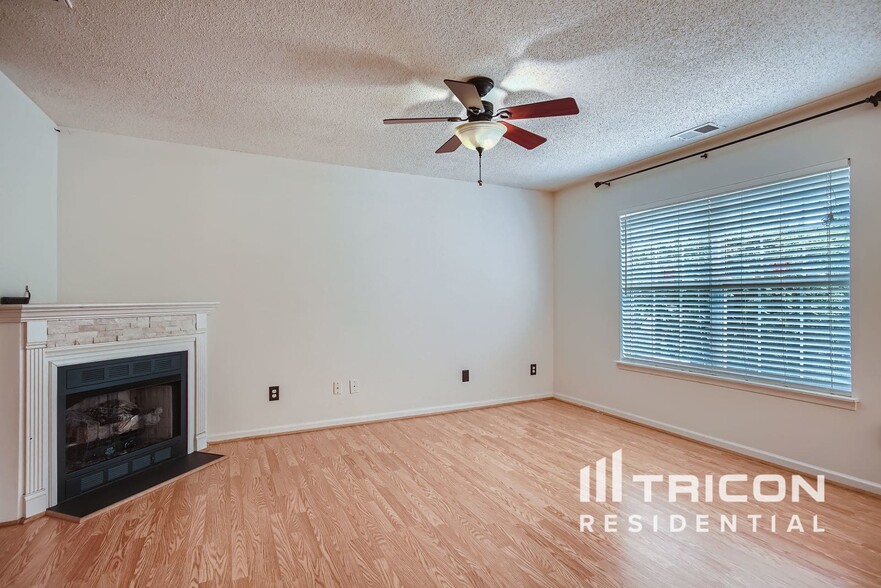 Building Photo - 2638 Rozzelles Landing Dr