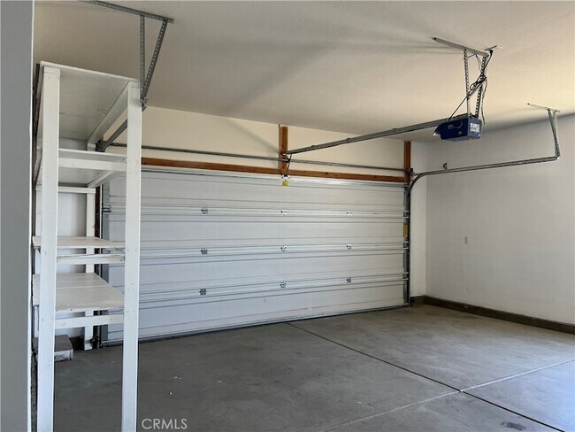 Building Photo - 77184 California Dr
