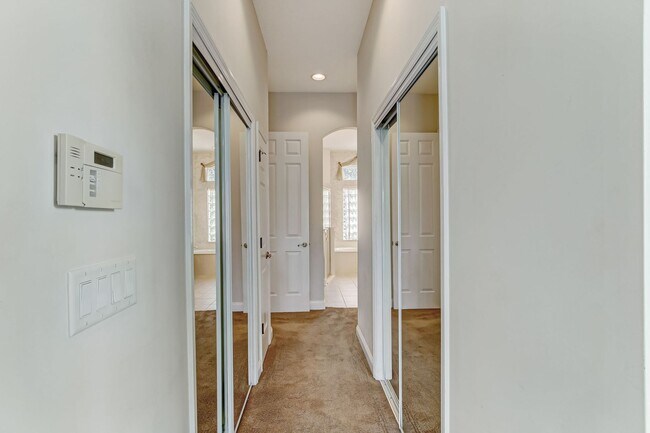 Building Photo - Lake  & Golf Course View Home in North Hampton