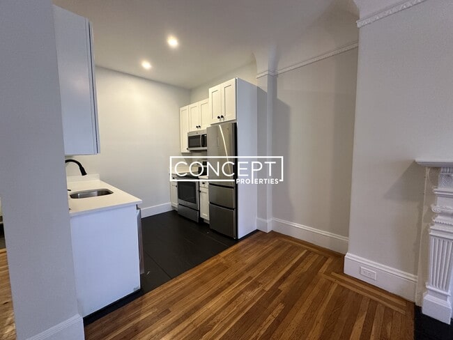 Building Photo - 501 Beacon St