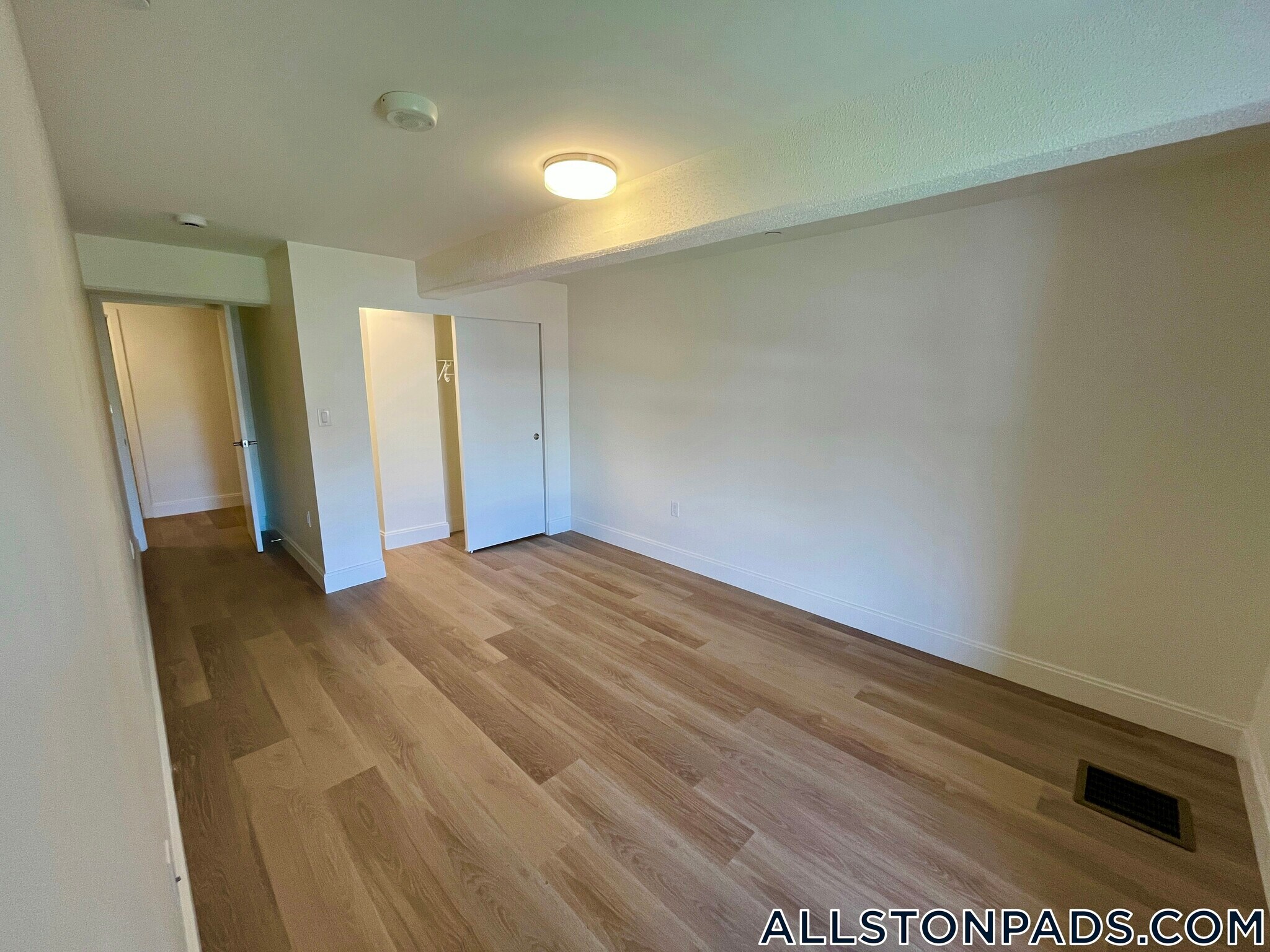 Building Photo - 1079 Commonwealth Ave