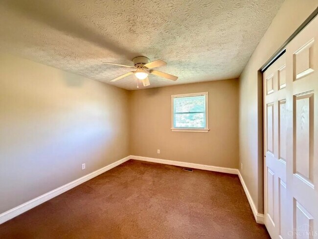 Building Photo - 6862 N Windwood Dr