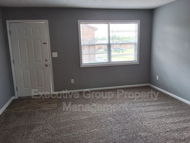 Building Photo - 355 Elmwood Dr