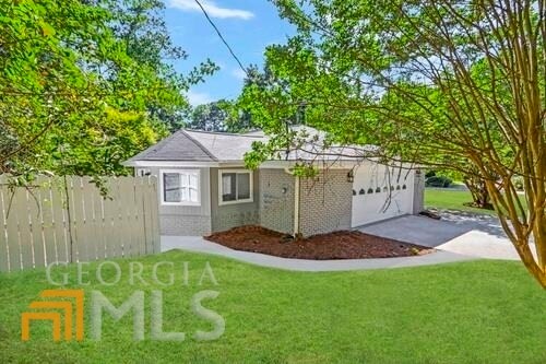 Building Photo - 3462 Calumet Rd