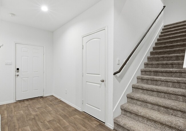 Building Photo - 5210 Ternberry Frst Ln