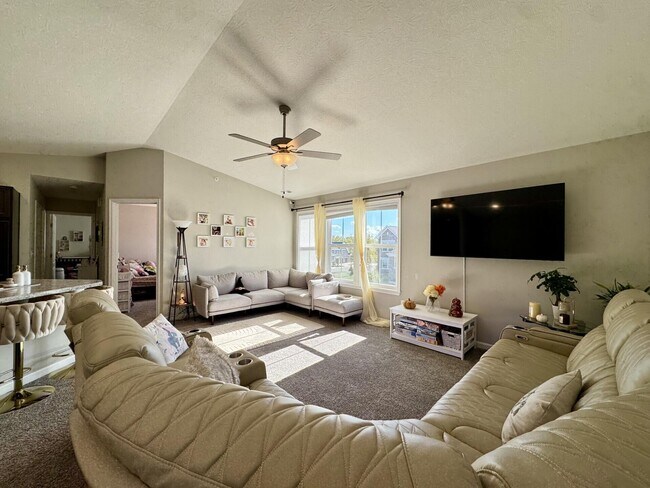 Building Photo - 2506 Crosshill Dr