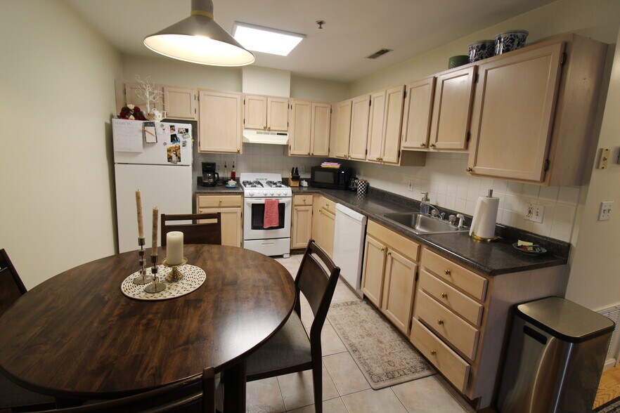 Building Photo - 2020 Massachusetts Ave