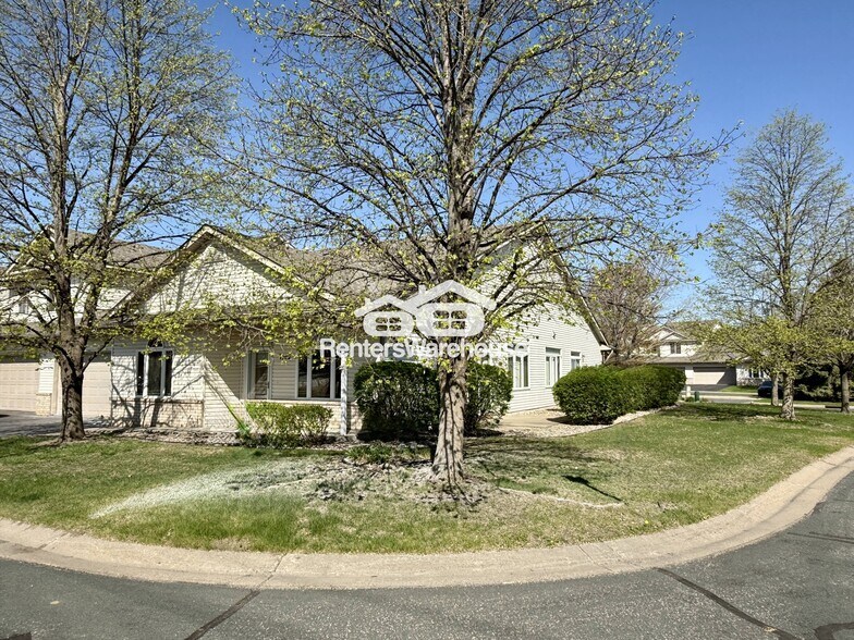 Building Photo - 1202 Crystal Pl E