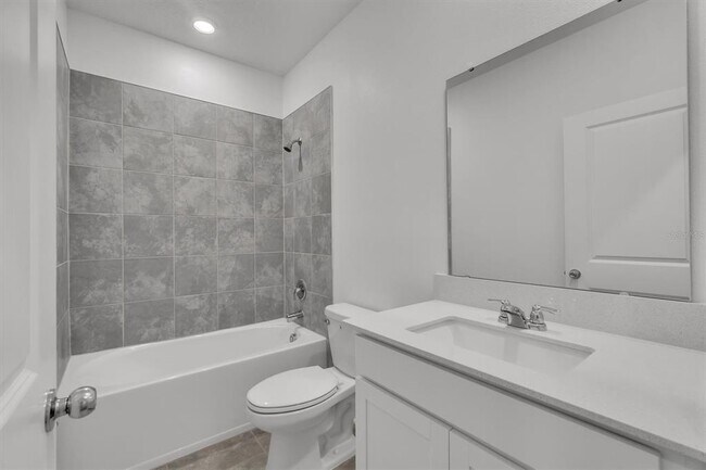 Building Photo - 3157 Laurent Lp
