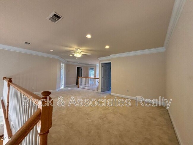 Building Photo - 11729 Broadfield Ct