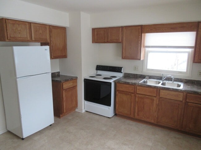 Building Photo - 432