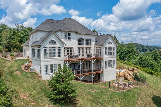 Building Photo - 25 Nader Ave
