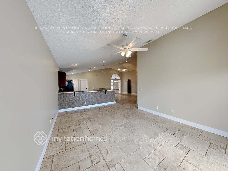 Building Photo - 1039 Whittier Cir