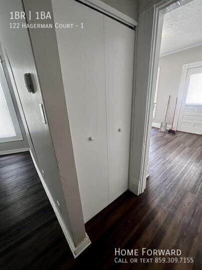 Building Photo - 122 Hagerman Ct