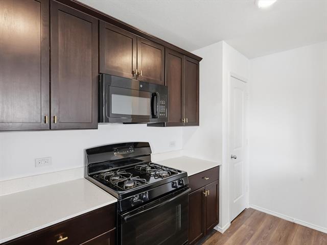 Building Photo - 461 Blue Crow Ln