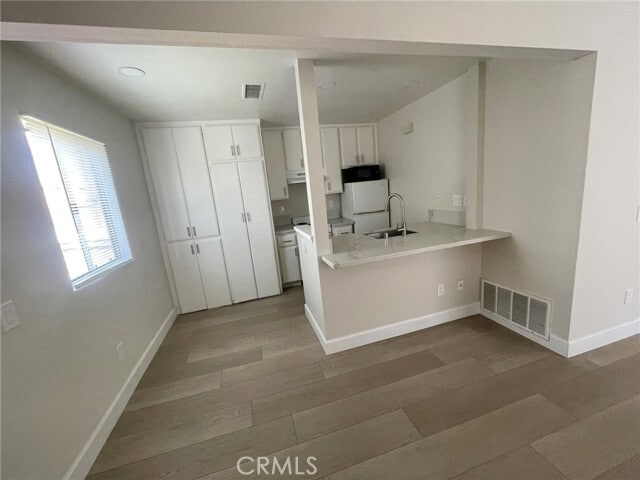 Building Photo - 3703 Country Oaks Loop