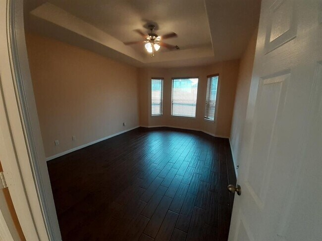 Building Photo - 5835 Beeston Ln