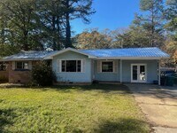 Building Photo - 4065 34th Ave